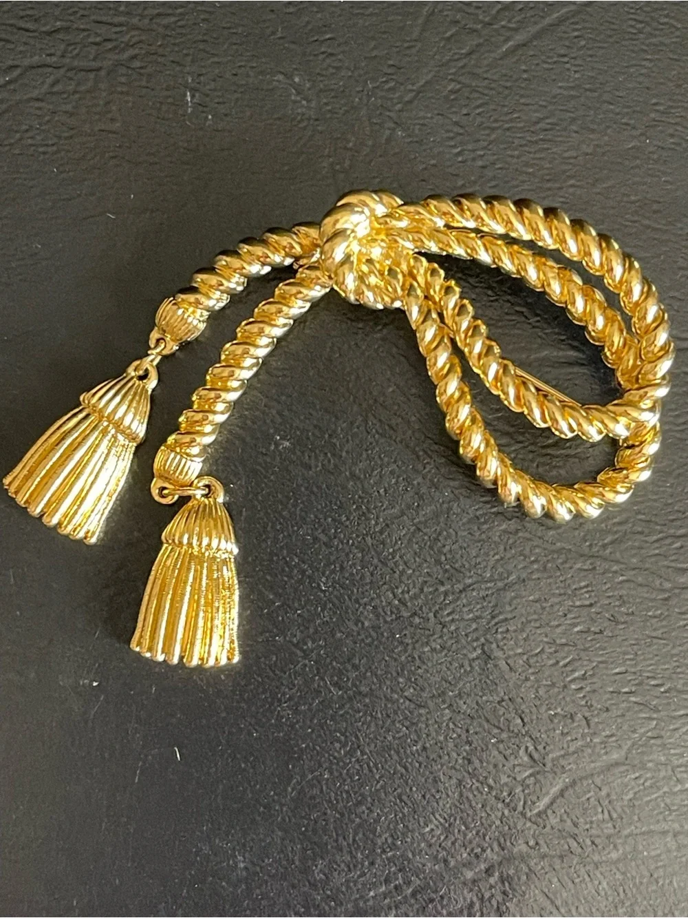 Vintage Avon Gold Rope Tassel brooch.